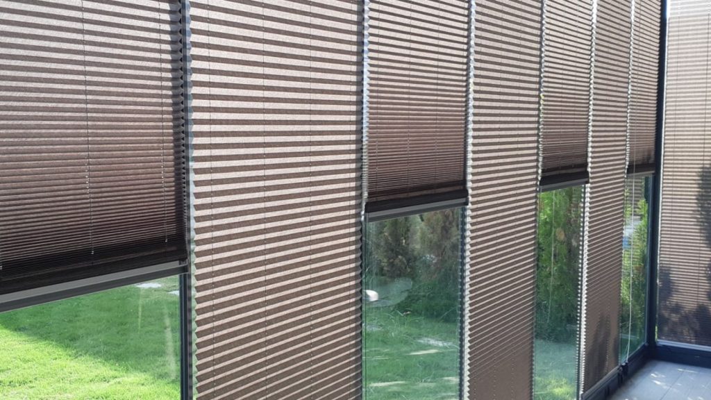 Yörükoğlu Taç Perde Kuşadası Slider Plicell